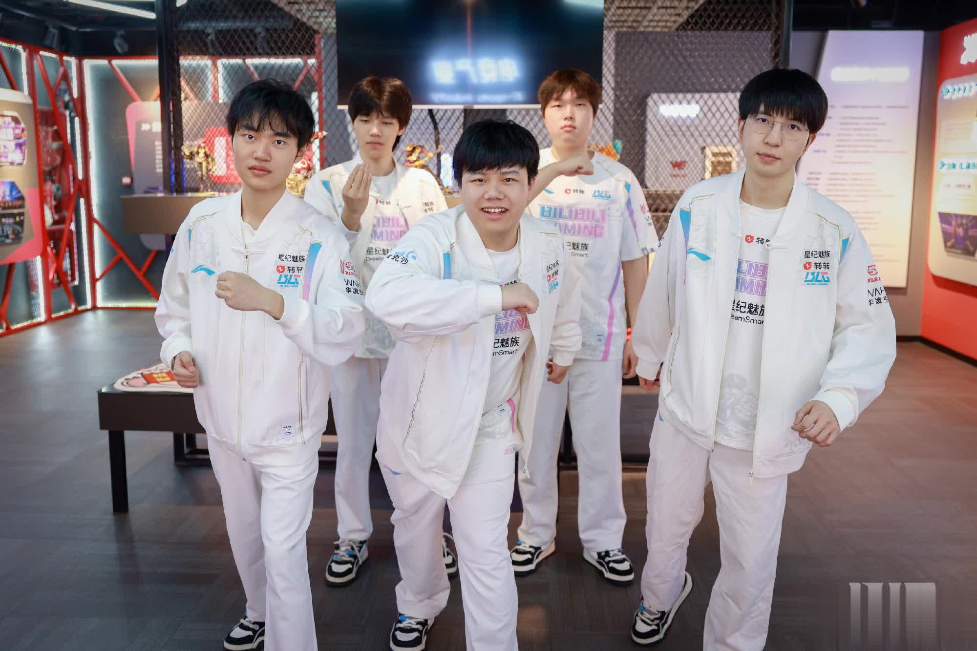 BLG败给, 塔的经济, 没去拿 BLG败给, 塔的经济, 没去拿