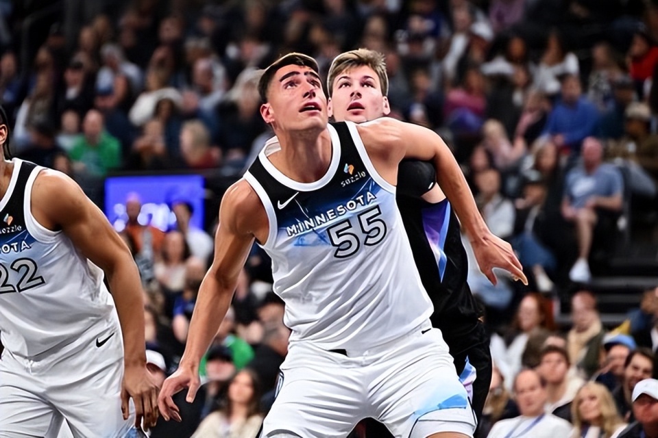 AA, 穿上凯尔特 AA, 穿上凯尔特