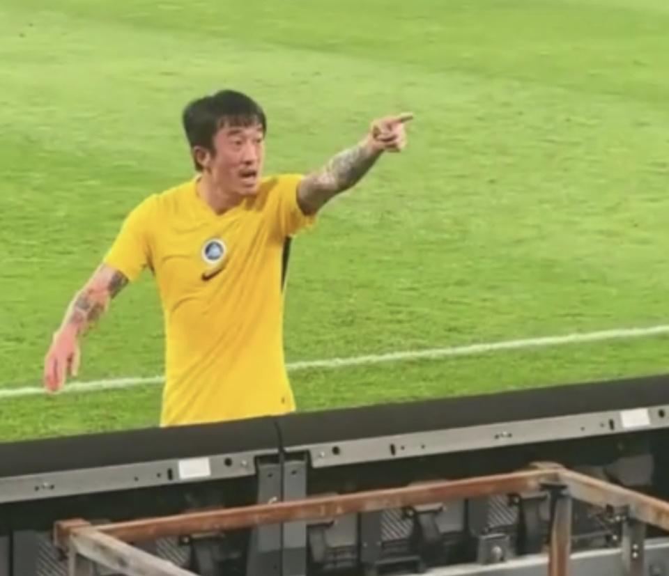 他效力于深, src, 但是有几个 他效力于深, src, 但是有几个