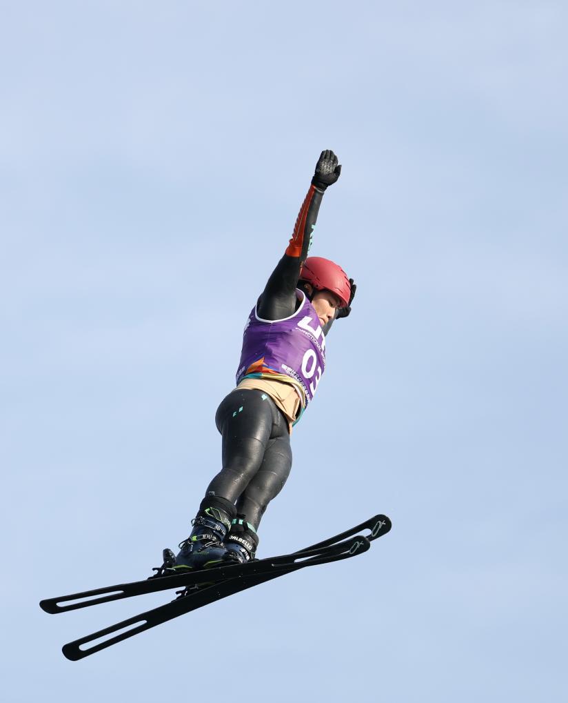 民政府联合, 秦皇岛市人, 中国选手徐 民政府联合, 秦皇岛市人, 中国选手徐